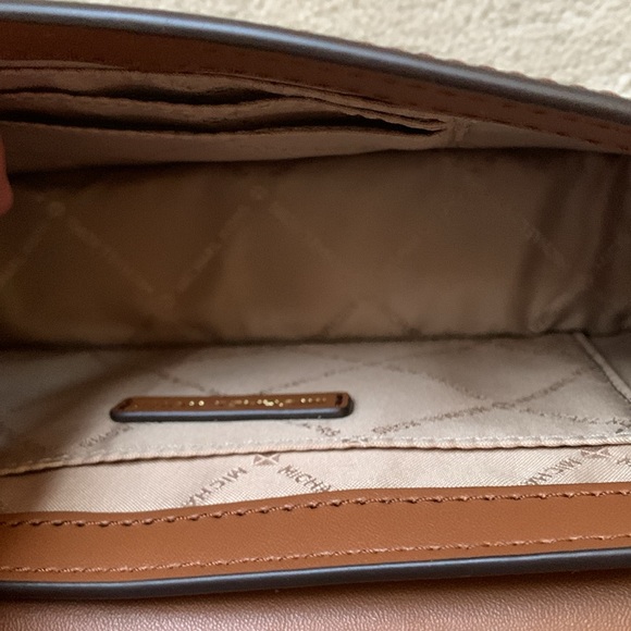 NWT MICHAEL KORS BROWN LEATHER CROSSBODY - Picture 7 of 7